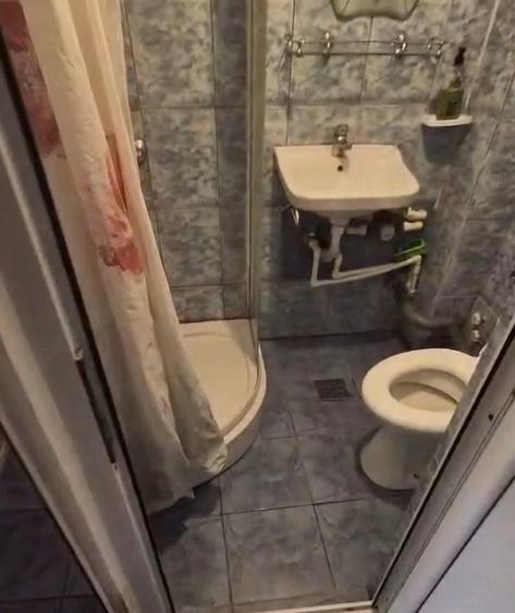 Apartament cu 2 camere semidecomandat în Abator