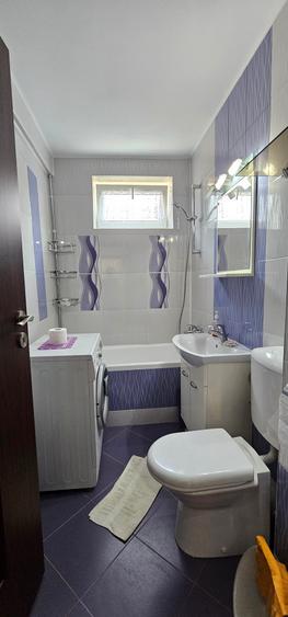 Apartament cu 2 camere decomandat în Cedonia