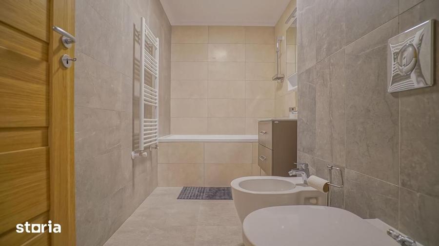 Apartament cu 2 camere decomandat în Tractorul