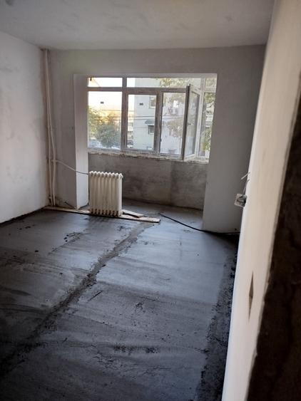 Apartament cu 2 camere decomandat în Sud