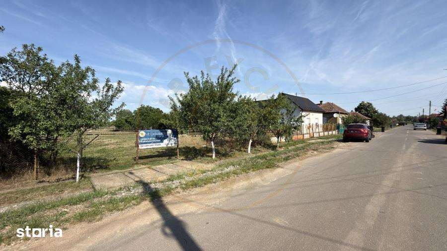 Teren de 1404 mp, în Berveni