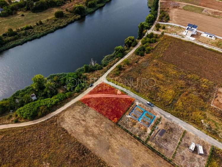 Teren Construcții intravilan de 1200 mp, în Balotești