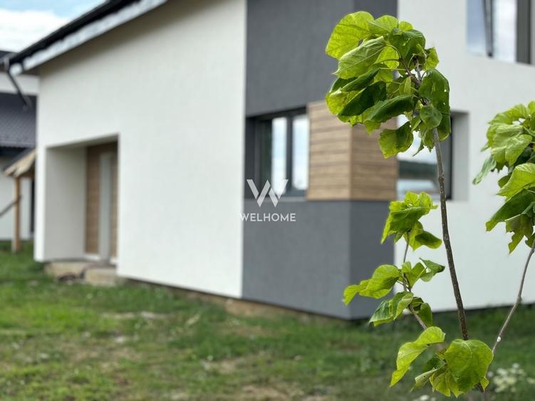 Casă individuală cu 5 camere cu Canalizare în Șura Mică