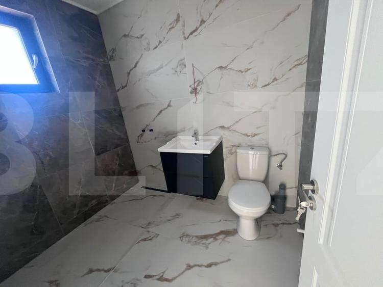 Casă individuală cu 4 camere cu Teren 296 Mp în Malu Mare