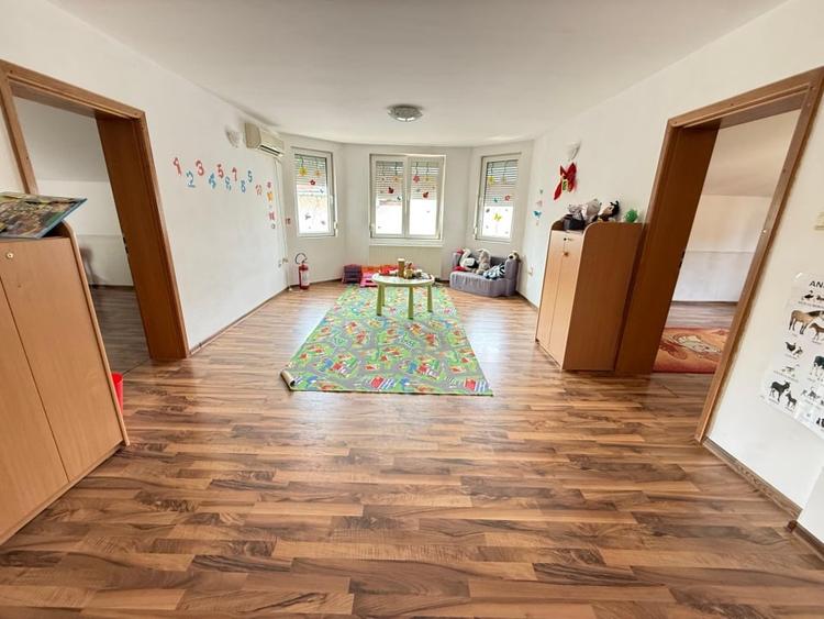 Casă individuală cu 4 camere cu Canalizare în Lipovei