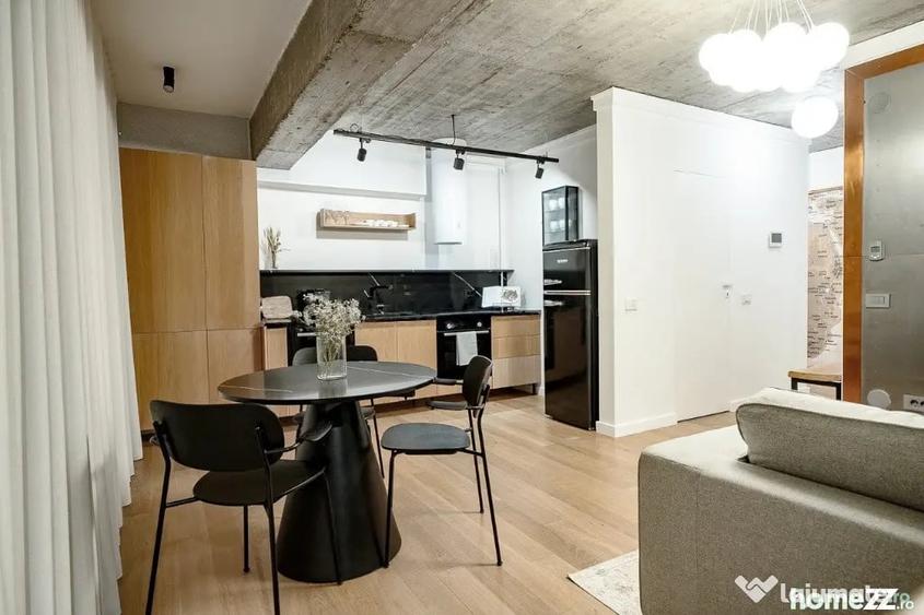Apartament cu 3 camere decomandat în Galați