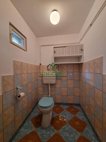 Casă individuală cu 4 camere cu Canalizare în Central