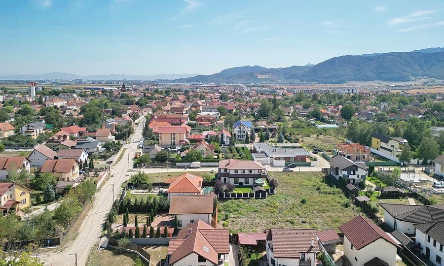 Teren Construcții intravilan de 823 mp, în Ghimbav Livadă