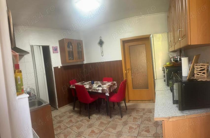 Casă cu 3 camere cu Teren 500 Mp în Buziașului