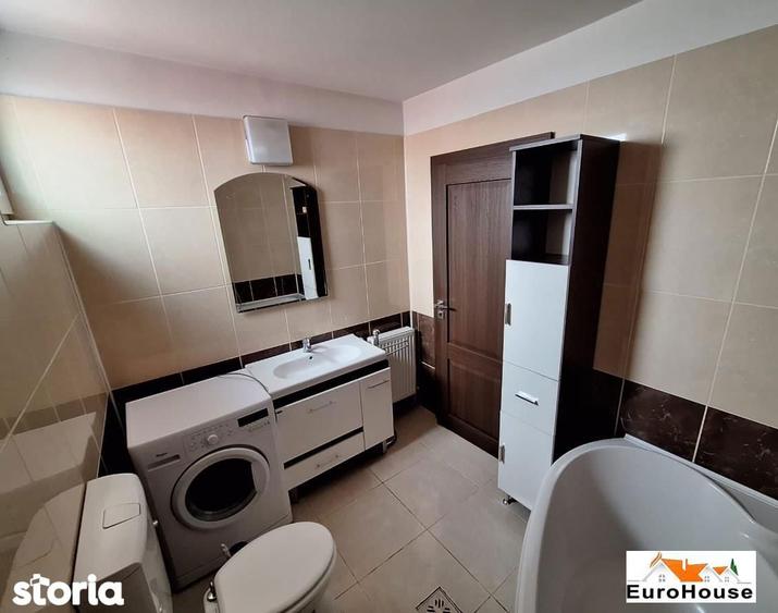Apartament cu 3 camere decomandat în Cetate