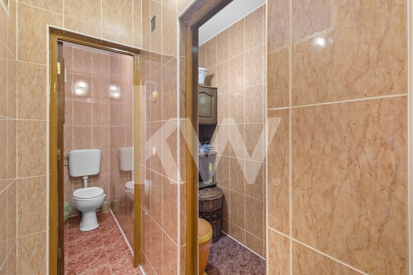 Duplex cu 8 camere cu Canalizare în Zamora