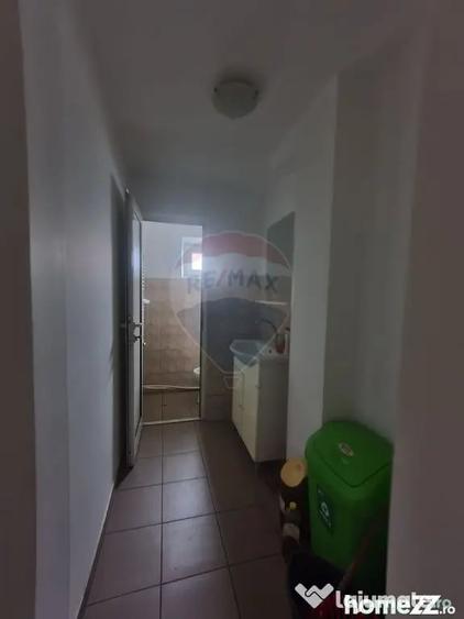 Spațiu comercial, de 90 mp, în Nord