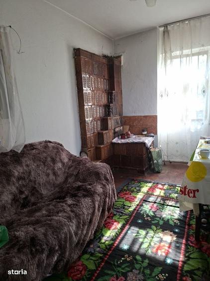 Casă cu 3 camere în Bujor