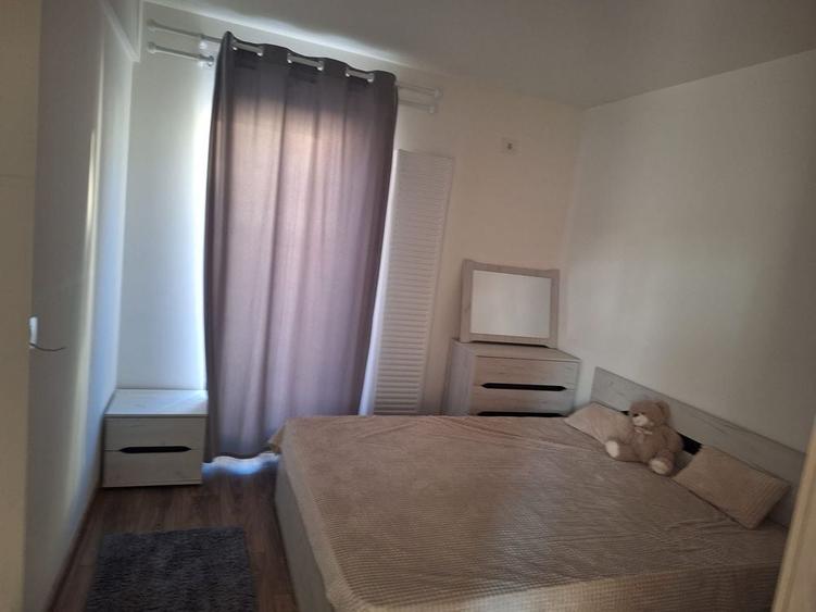 Apartament cu 2 camere decomandat în Nicolina