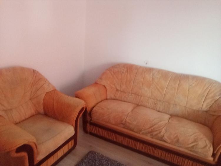 Garsonieră decomandată în Titan