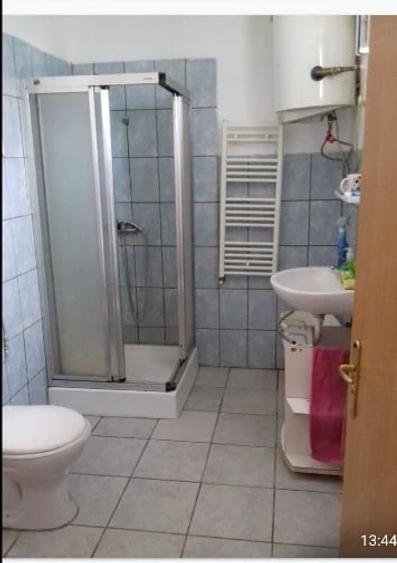 Casă cu 6 camere cu Teren 3500 Mp în Cenad