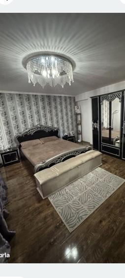 Casă cu 4 camere în Vadu Pașii