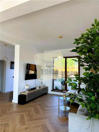 Duplex cu 4 camere cu Canalizare în Central