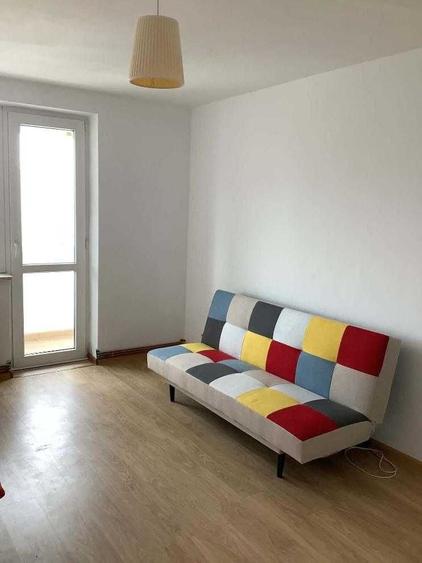 Apartament cu 2 camere semidecomandat în Gara de Nord