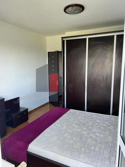 Apartament cu 3 camere decomandat în Colentina