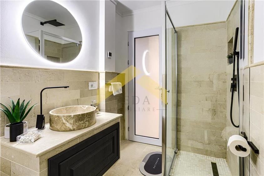Apartament cu 2 camere semidecomandat, mobilat în Podgoria