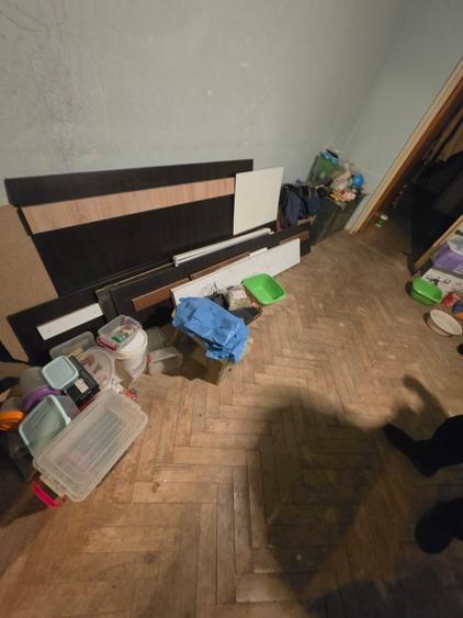 Apartament cu 3 camere semidecomandat în Titan