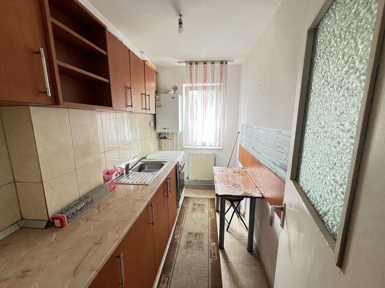 Apartament-2-Camere-Semidecomandat-Etaj 2-Centrala-Termica-Florilor-Brasov - 5
