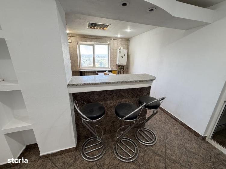 Apartament cu 3 camere decomandat în Ștefan cel Mare