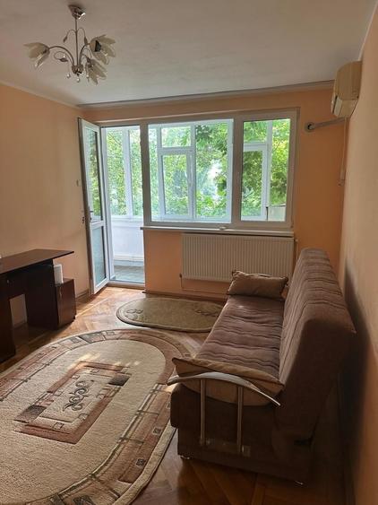 Apartament cu 2 camere semidecomandat în Țiglina 2