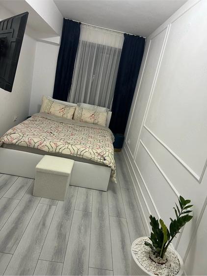 Apartament cu 2 camere decomandat în Exterior Vest