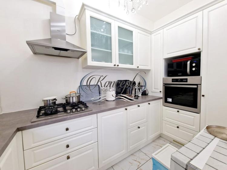 Duplex cu 5 camere cu Canalizare în Câmpului