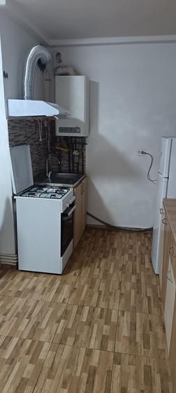 Inchiriez apartament decomandat - 7