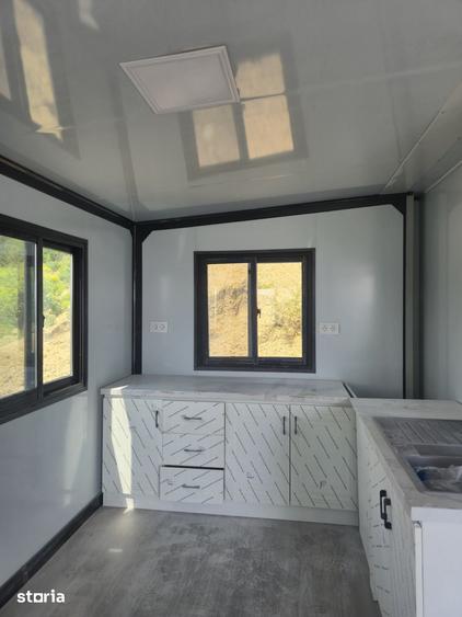 Casă cu 2 camere cu Teren 450 Mp în Tomești
