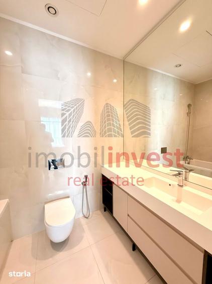 Apartament cu 3 camere, mobilat în Tei
