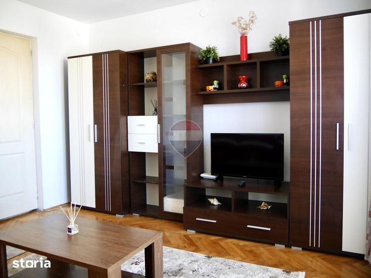 Apartament cu 2 camere în Cetate