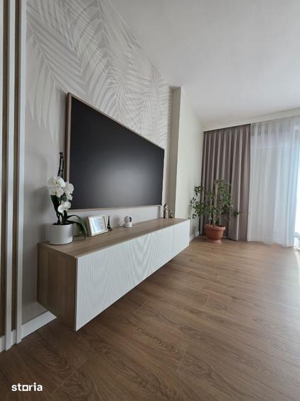 Apartament cu 4 camere, mobilat în Central