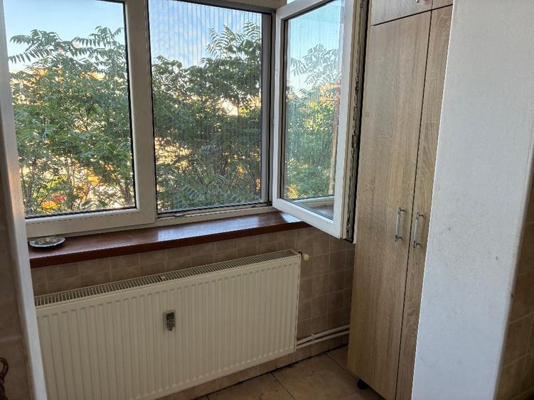 Apartament cu 2 camere decomandat în Rahova