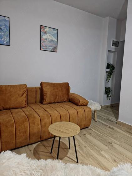 Garsonieră decomandată în P-ța Alba Iulia
