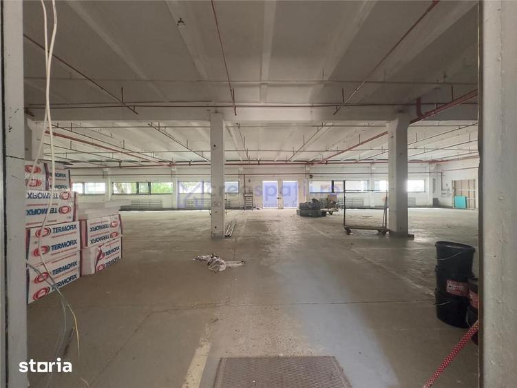 Spațiu comercial, de 228 mp, în Baza 3