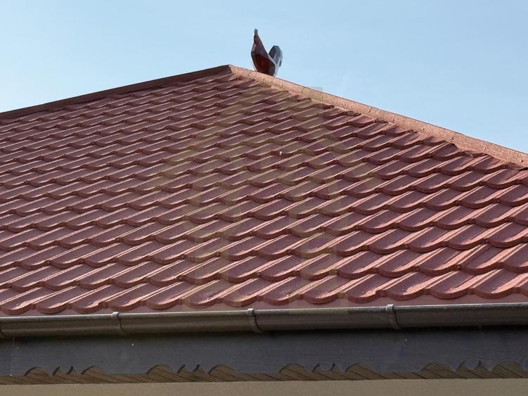 Casă individuală cu 4 camere cu Canalizare în Tunari