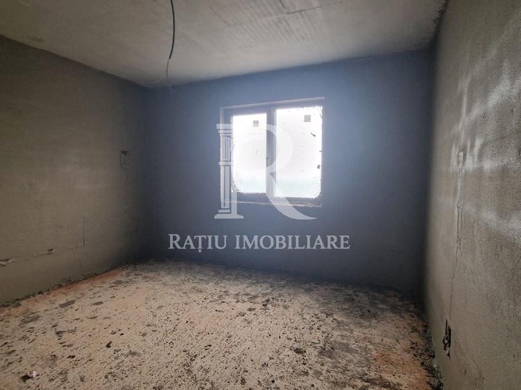 Casă individuală cu 4 camere cu Canalizare în Sântandrei