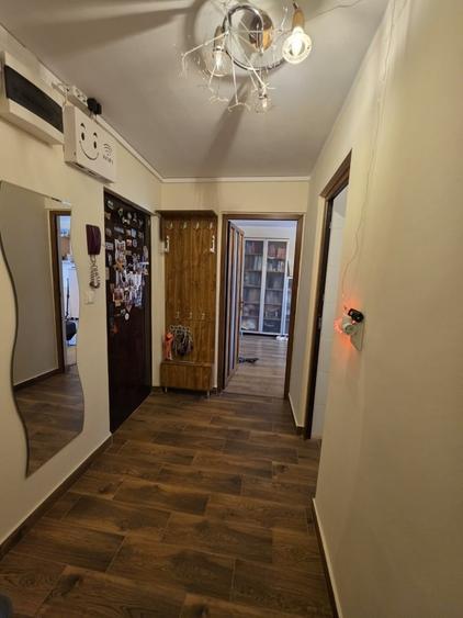 Apartament cu 2 camere decomandat în Colentina