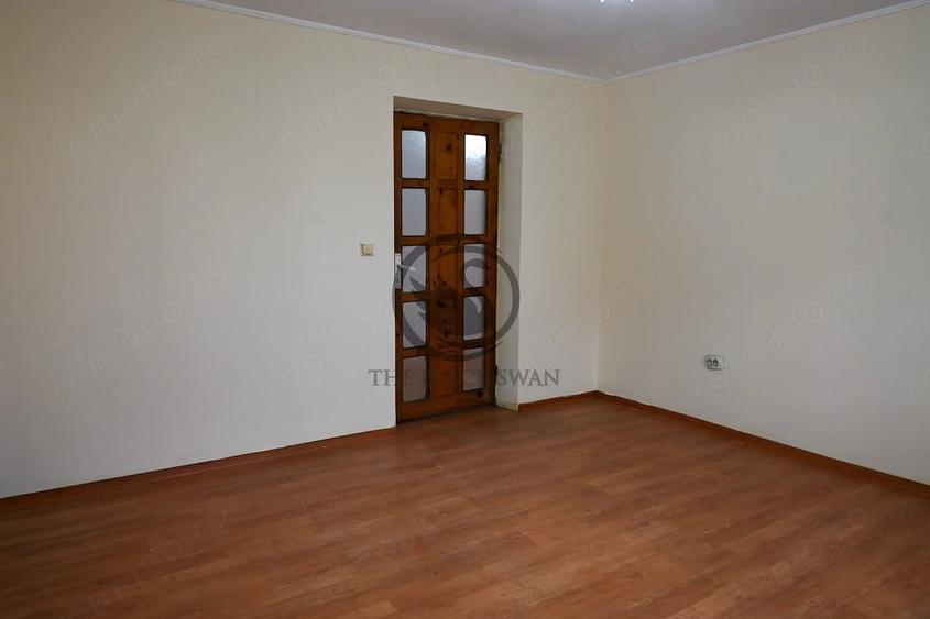 Casă cu Teren 1178 Mp în Strejnicu