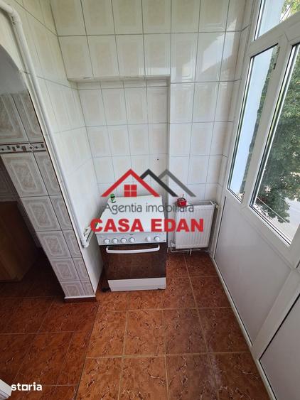 Apartament cu 2 camere decomandat în Piața Centrală