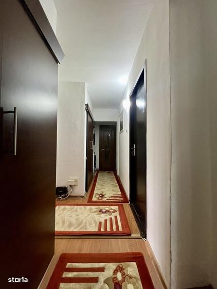 Apartament cu 4 camere decomandat în Central