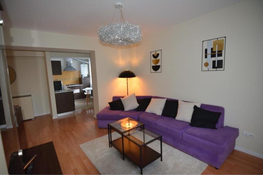 Apartament cu 2 camere decomandat în Vitan