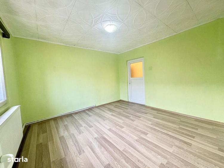 Casă cu 4 camere în Uiești