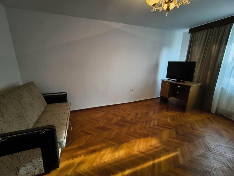 Garsonieră decomandată în Radu Negru