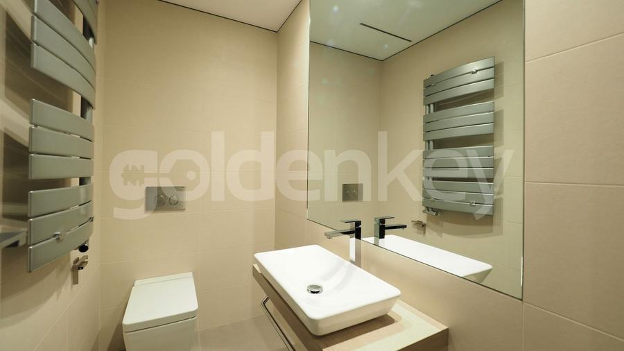 Apartament cu 5 camere semidecomandat, mobilat în Primăverii