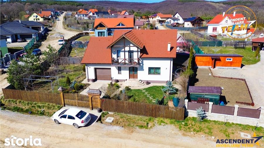 Casă cu 5 camere cu Teren 534 Mp în Ilieni